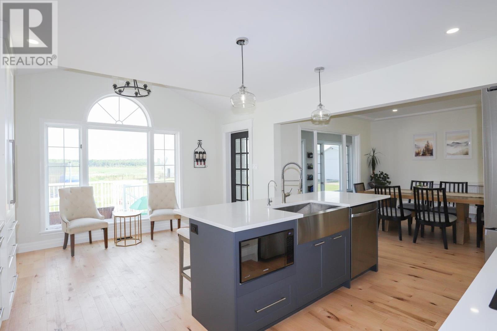 176 Mccluskie Rd, Desbarats, ON