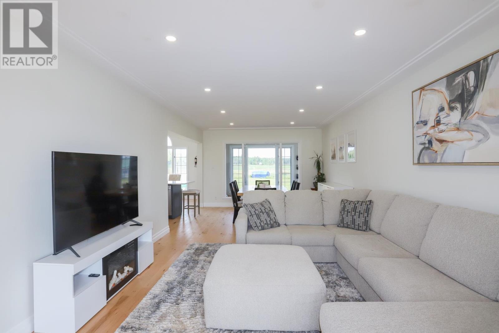 176 Mccluskie Rd, Desbarats, ON