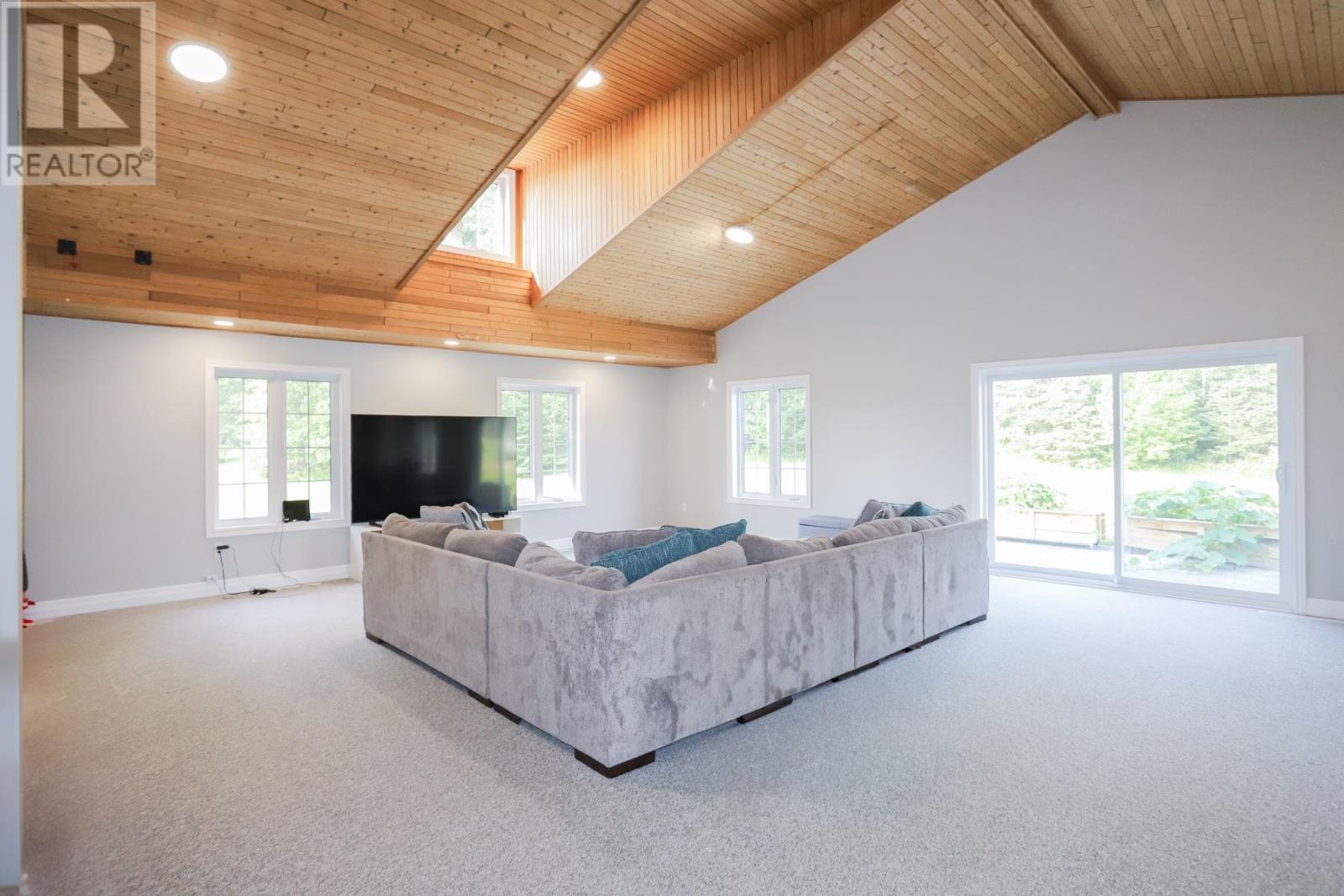 176 Mccluskie Rd, Desbarats, ON