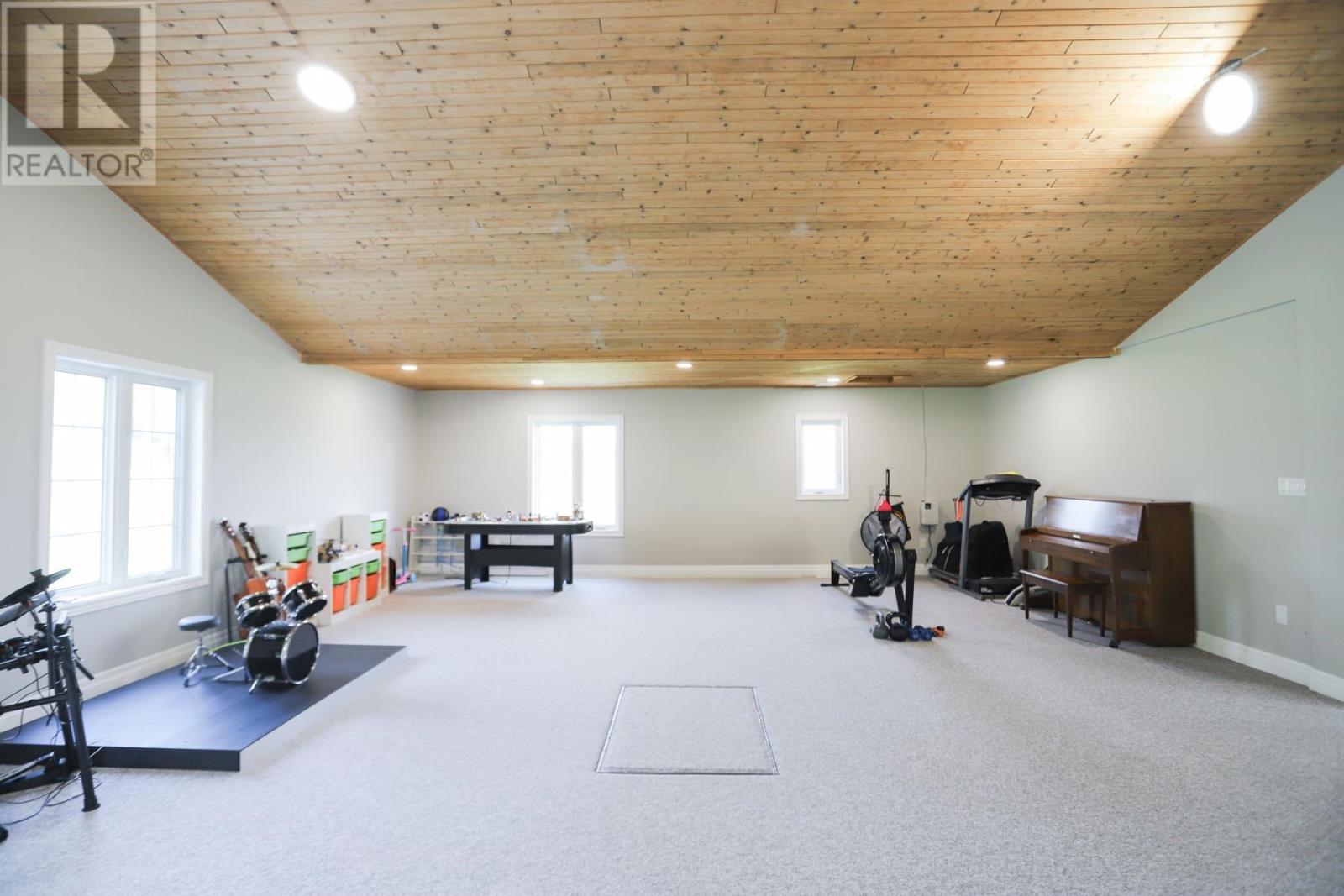 176 Mccluskie Rd, Desbarats, ON