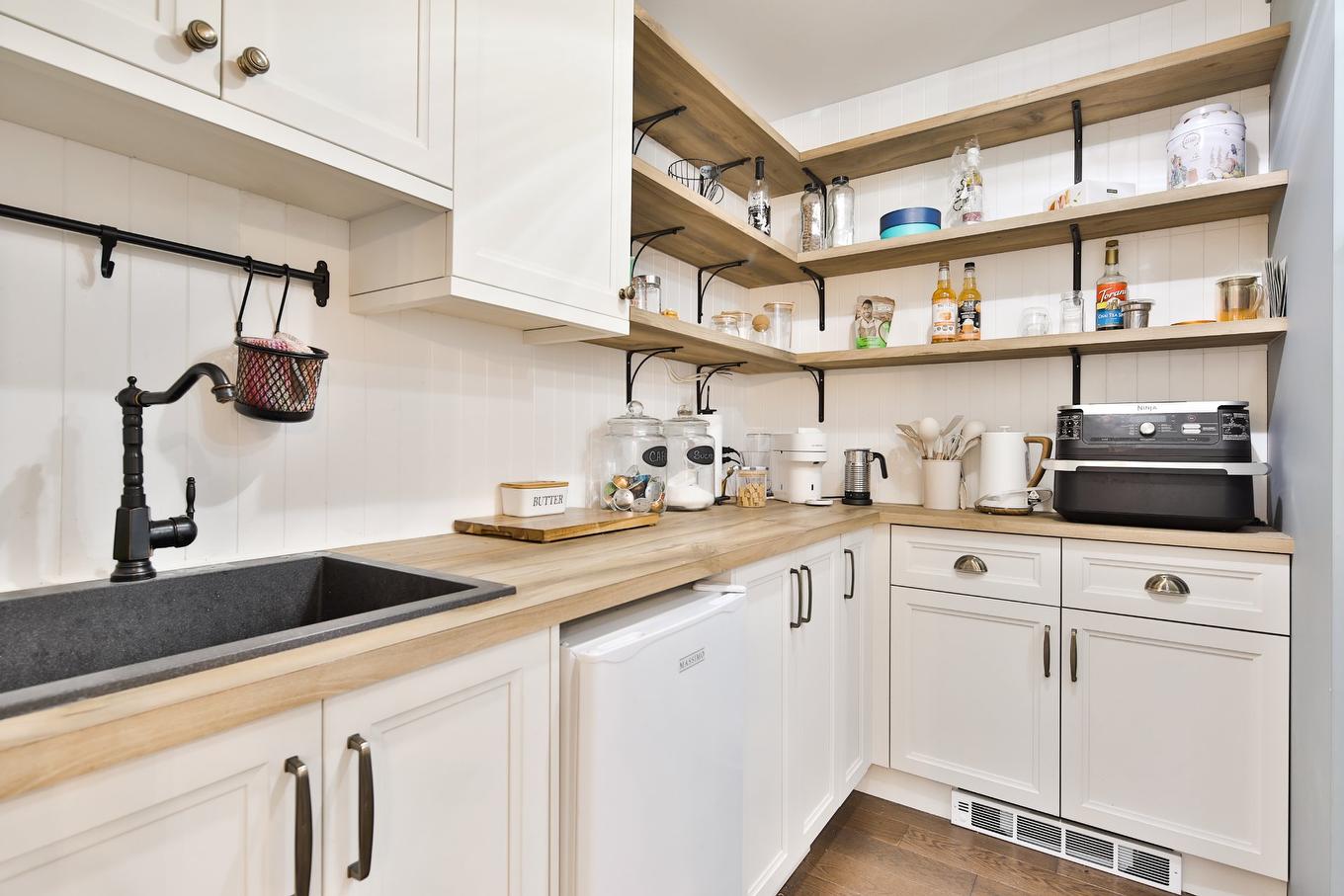 Kitchen - 5142 Ch. Salaberry, Carignan, QC - Indoor Photo Showing Kitchen