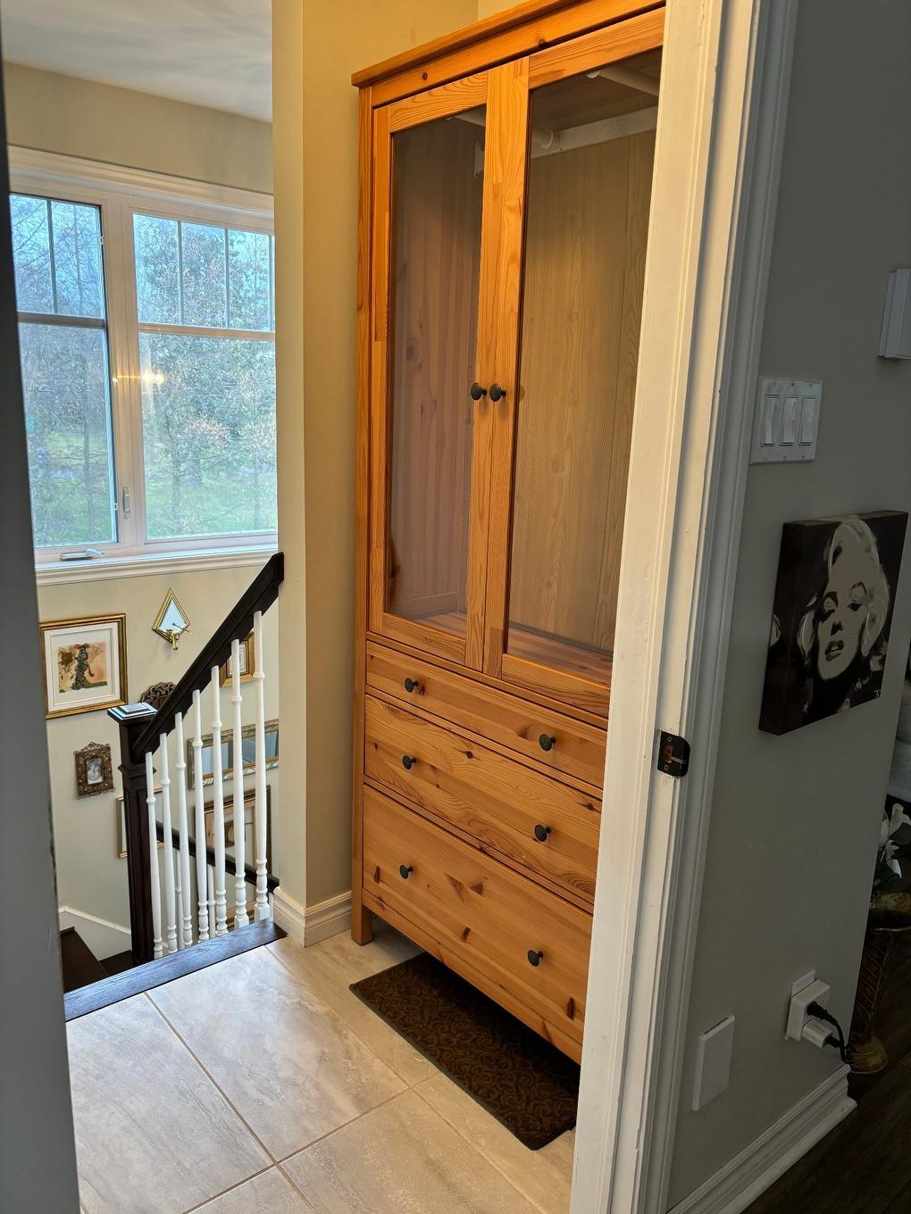 Bachelor - 5142 Ch. Salaberry, Carignan, QC - Indoor Photo Showing Other Room