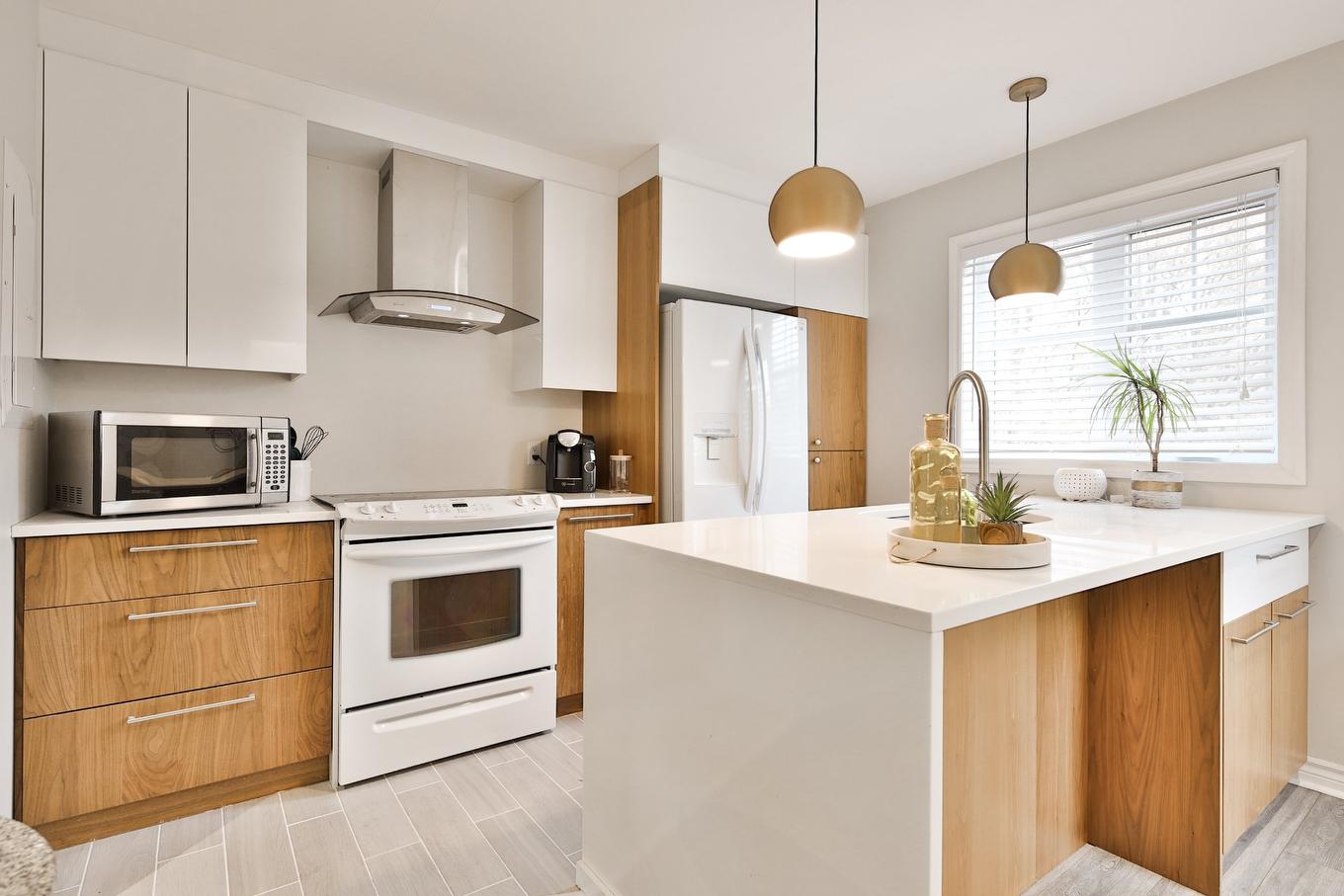 Kitchen - 5142 Ch. Salaberry, Carignan, QC - Indoor Photo Showing Kitchen