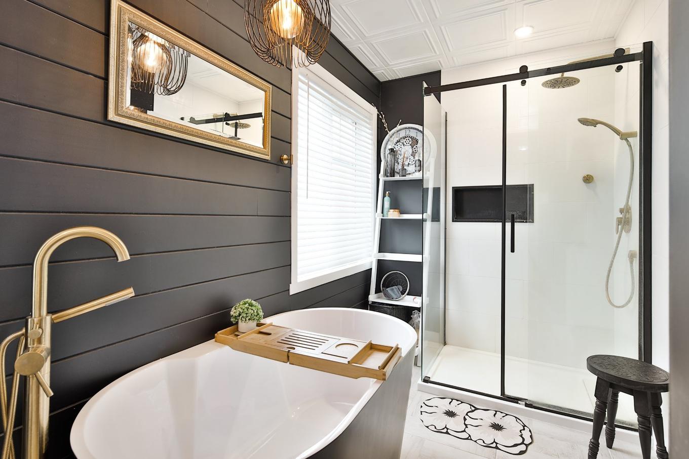 Bathroom - 5142 Ch. Salaberry, Carignan, QC - Indoor Photo Showing Bathroom