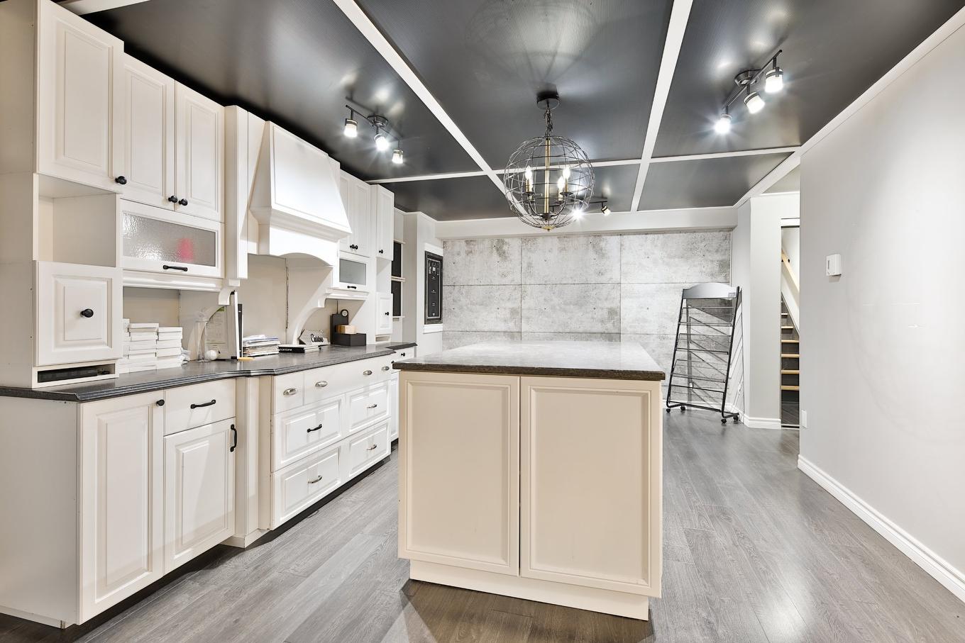 Office - 5142 Ch. Salaberry, Carignan, QC - Indoor Photo Showing Kitchen