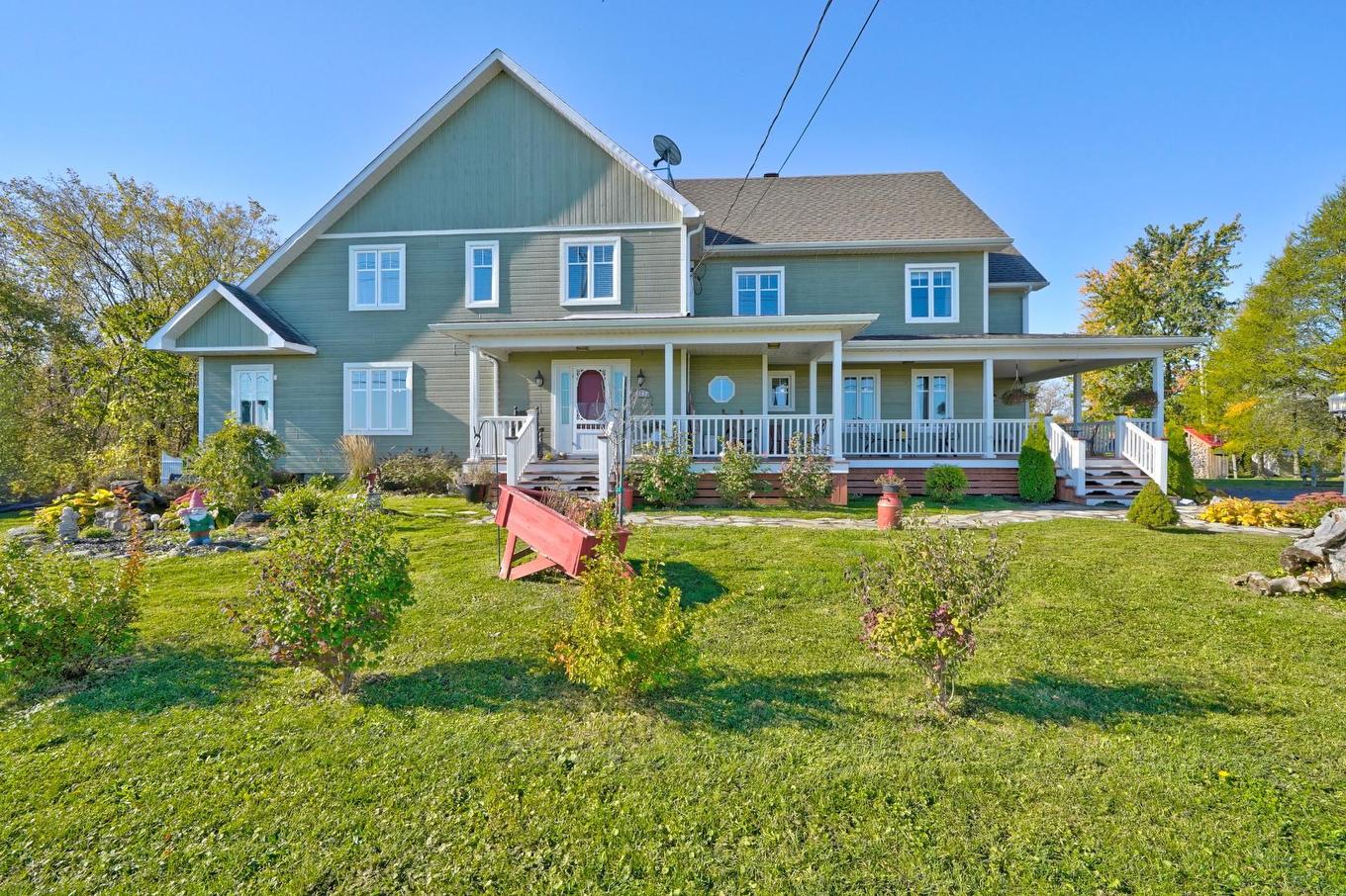 Frontage - 5142 Ch. Salaberry, Carignan, QC - Outdoor With Deck Patio Veranda With Facade