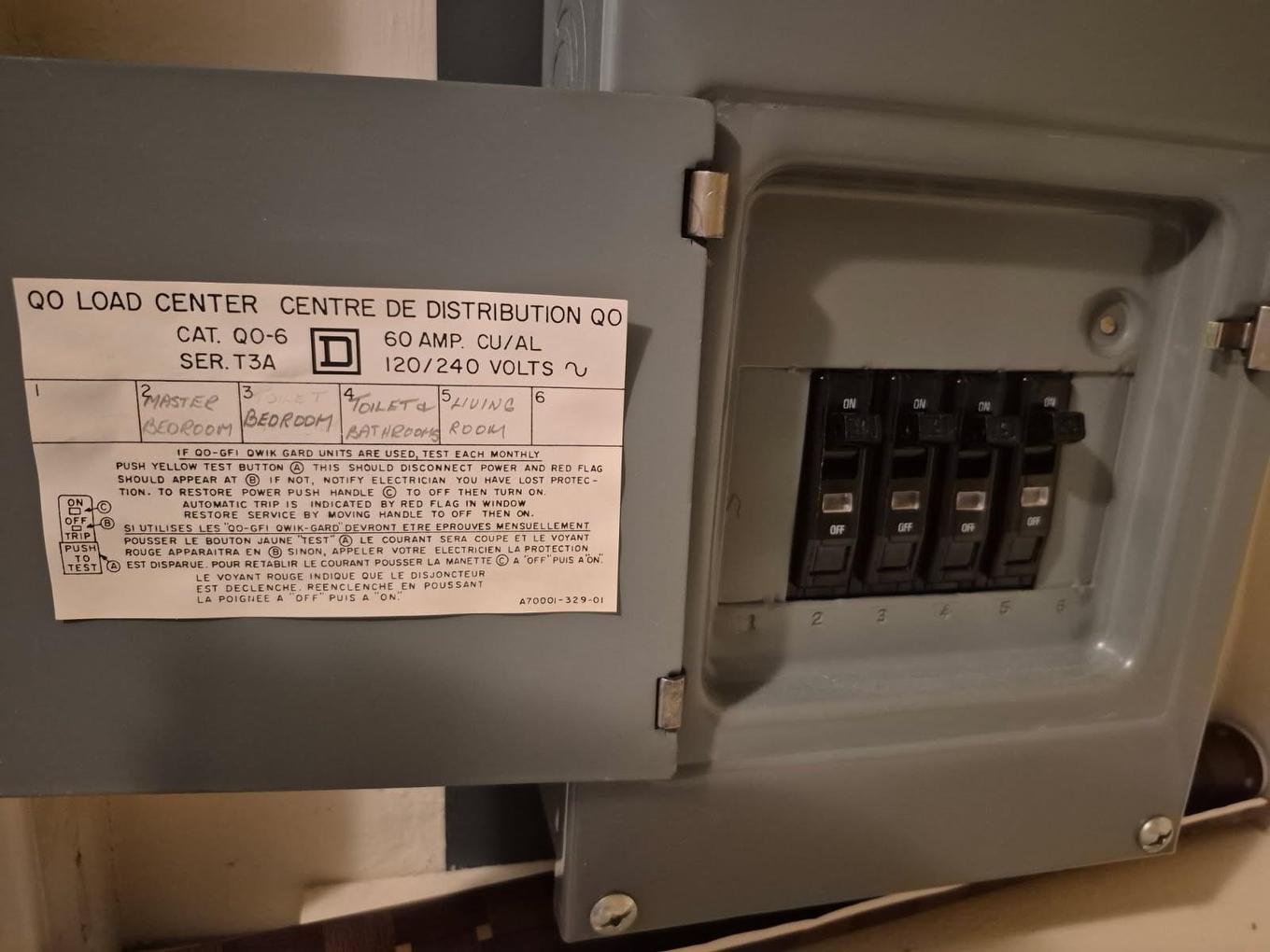 1208 405 Waverly Street, Thunder Bay, ON - Indoor Photo Showing Other Room