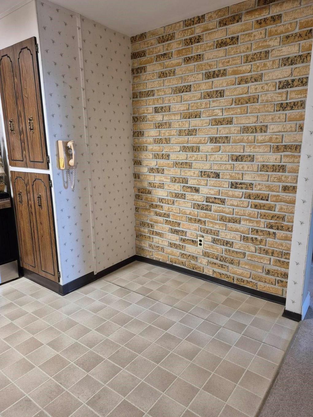 1208 405 Waverly Street, Thunder Bay, ON - Indoor Photo Showing Other Room