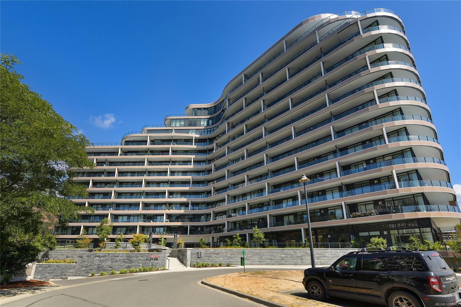 1504-2000 Hannington Rd, Langford, BC - Outdoor With Balcony With Facade