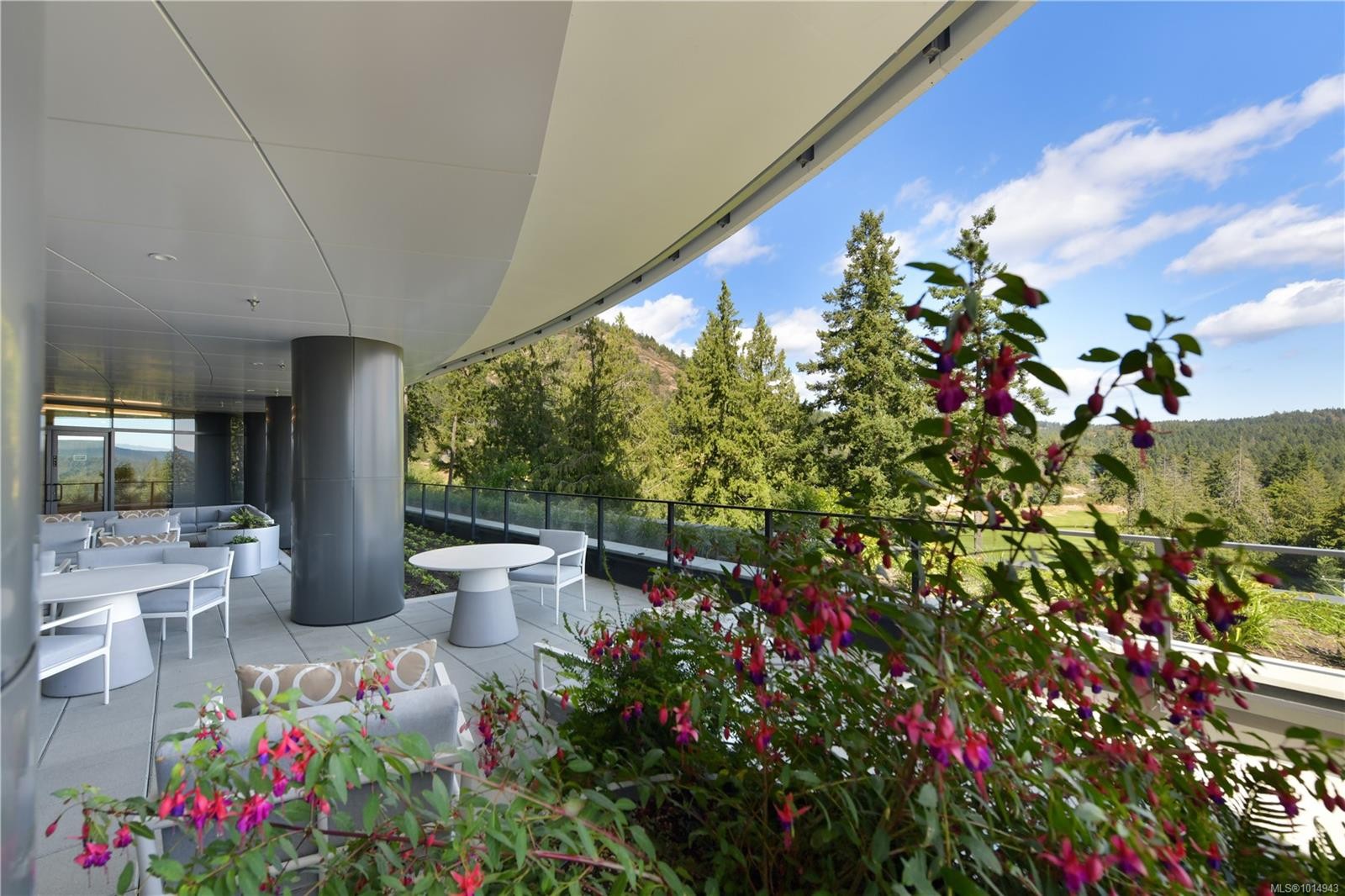 1504-2000 Hannington Rd, Langford, BC -