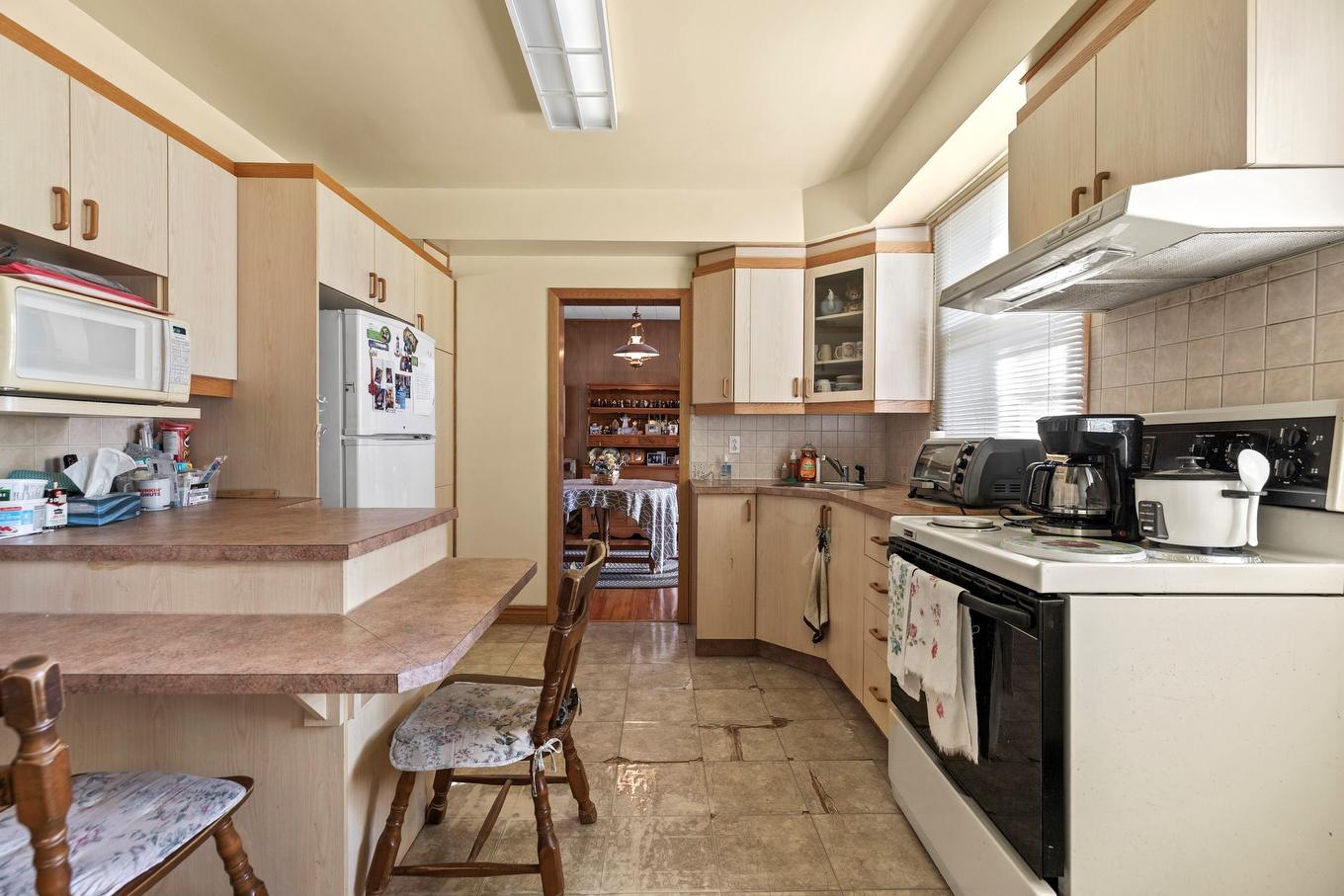 Cuisine - 3215 Rue Dawes, Montréal (Lachine), QC - Indoor Photo Showing Kitchen