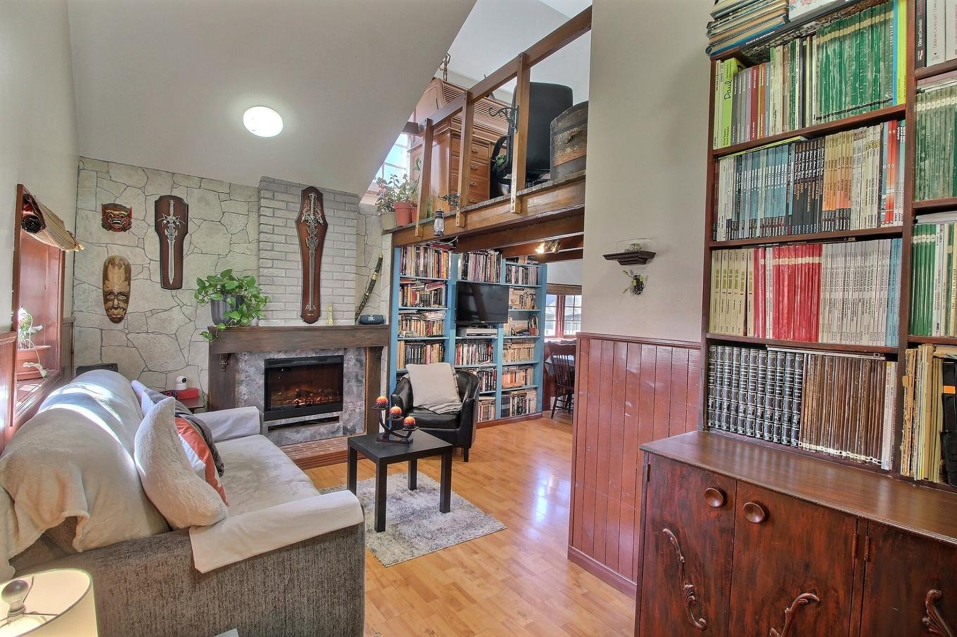 Salon - 57 Rue Lemieux, Val-D'Or, QC - Indoor Photo Showing Other Room With Fireplace