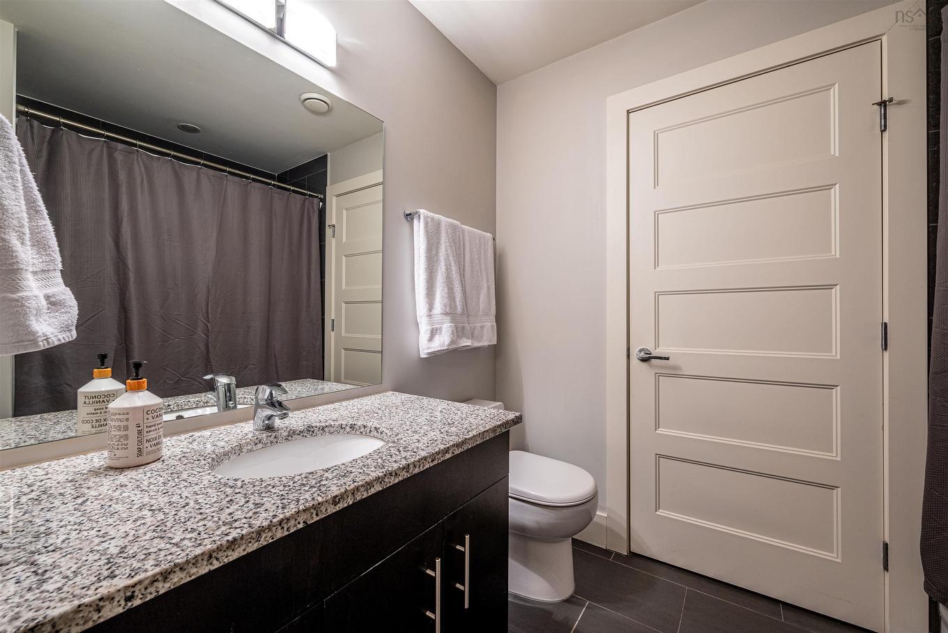 403 15 Kings Wharf Place, Dartmouth, NS