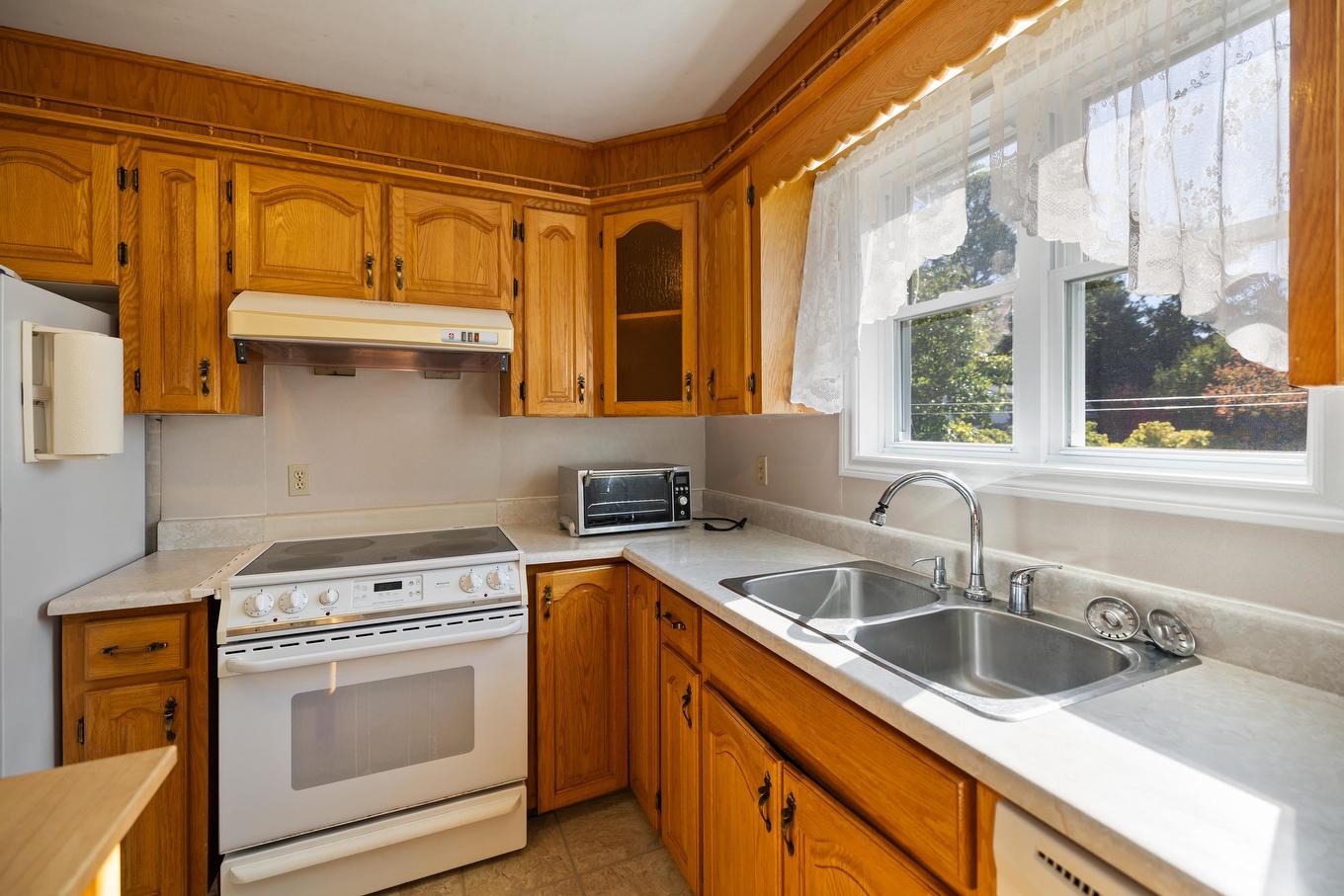 633 Queen Street, Charlottetown, PE