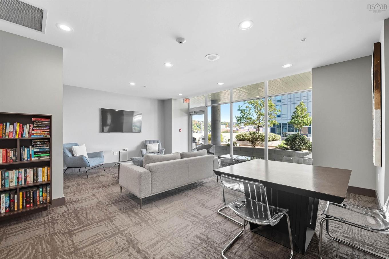 605 31 Kings Wharf Place, Dartmouth, NS