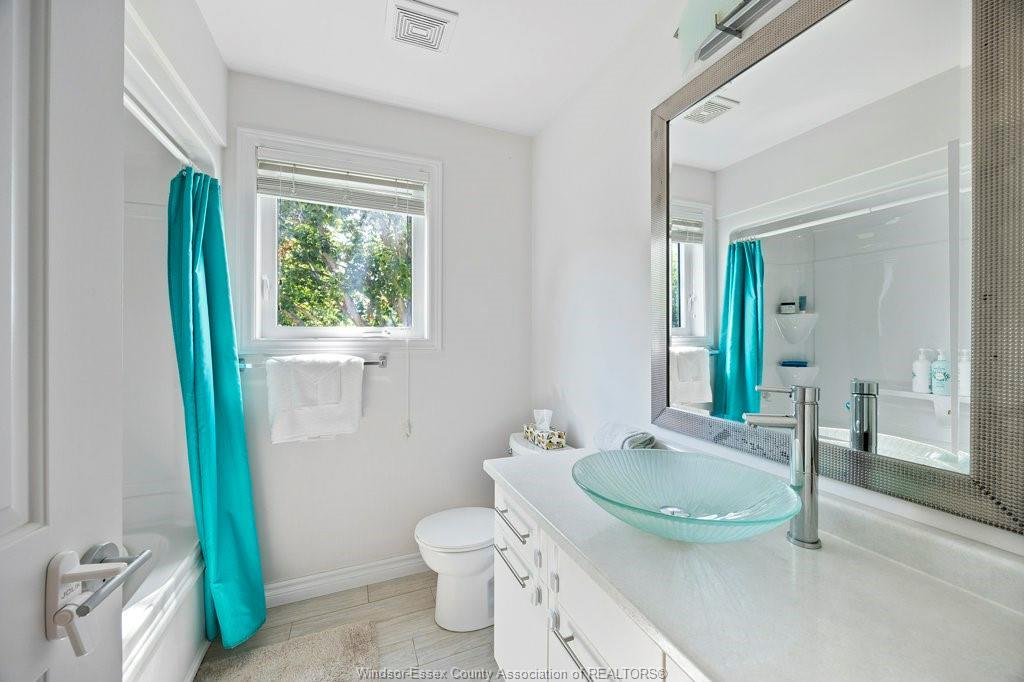 1996 St. Clair Road, Stoney Point, ON