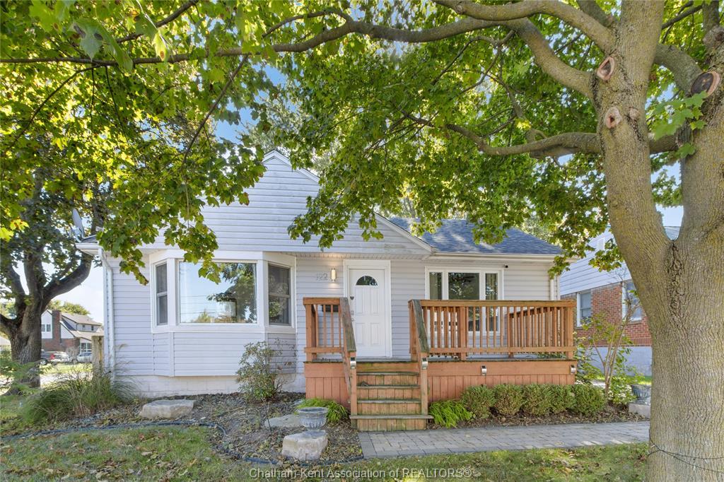 122 Eugenie Street, Chatham, ON