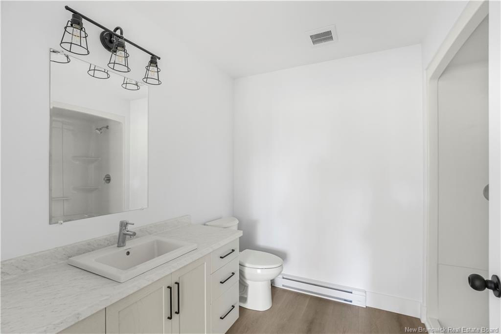 4 Terry Fox Dr, Oromocto, NB