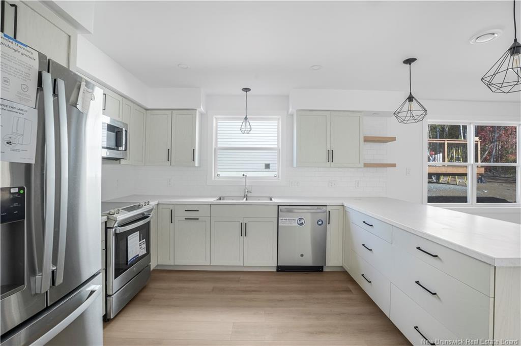 4 Terry Fox Dr, Oromocto, NB