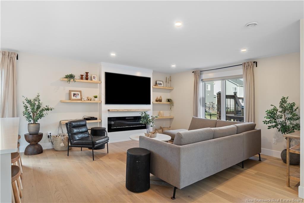 292 Falcon Dr, Moncton, NB
