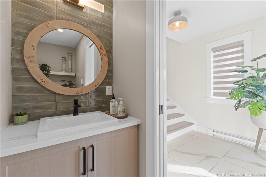 292 Falcon Dr, Moncton, NB