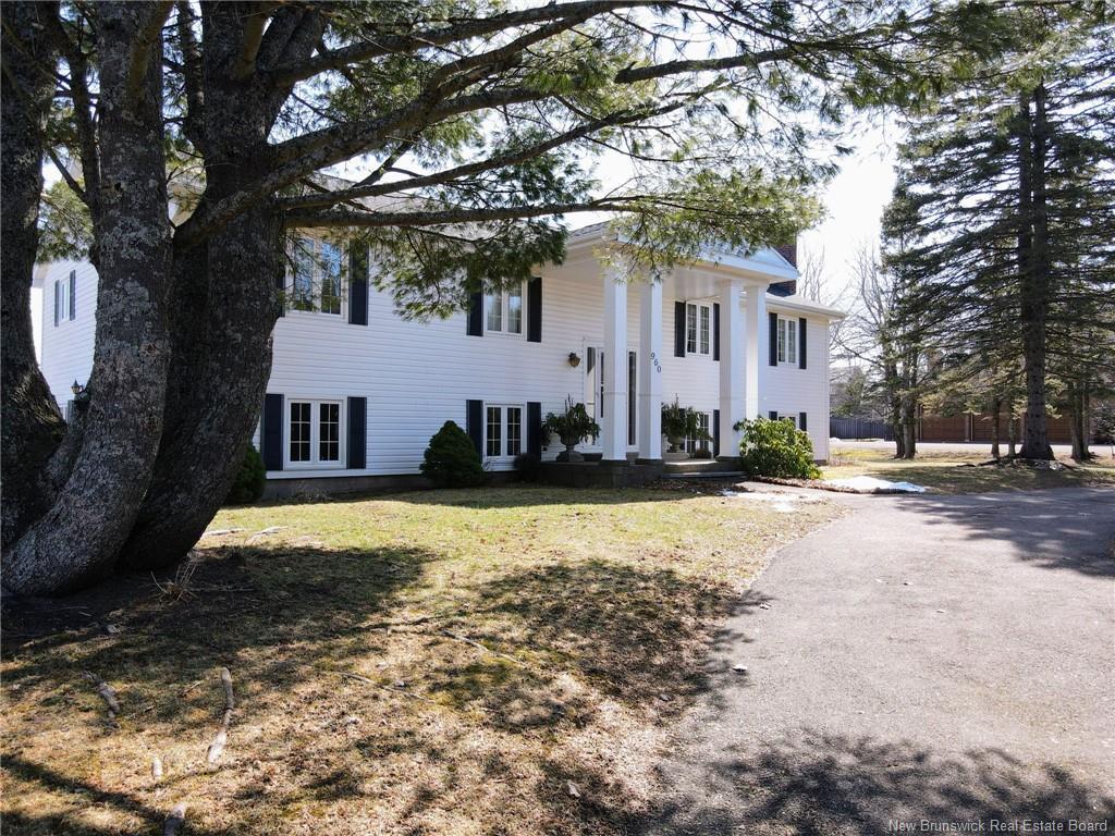 960 Shediac Rd, Moncton, NB