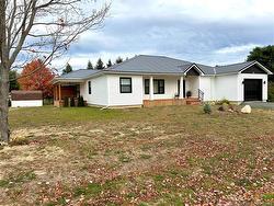 15 Marigold DR Miramichi, NB E1V 6Z7