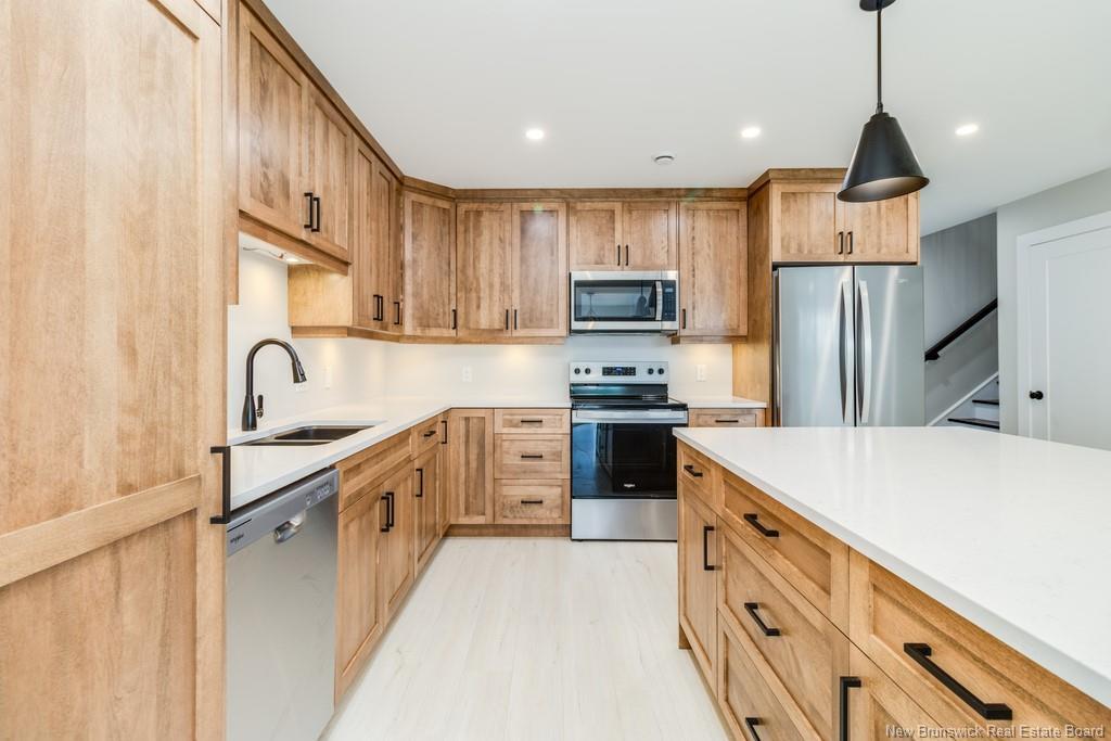 83 Glennorth St, Fredericton, NB