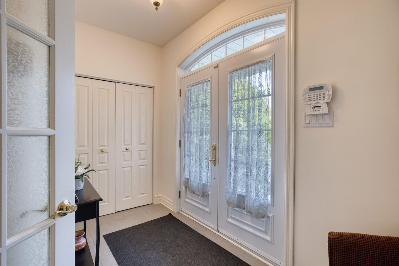 Hall - 534 Rue Du Meunier, Sainte-Adèle, QC - Indoor Photo Showing Other Room