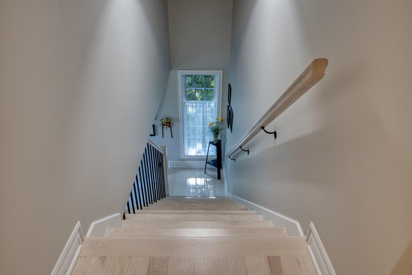 Staircase - 534 Rue Du Meunier, Sainte-Adèle, QC - Indoor Photo Showing Other Room