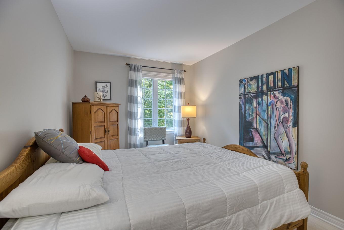 Bedroom - 534 Rue Du Meunier, Sainte-Adèle, QC - Indoor Photo Showing Bedroom