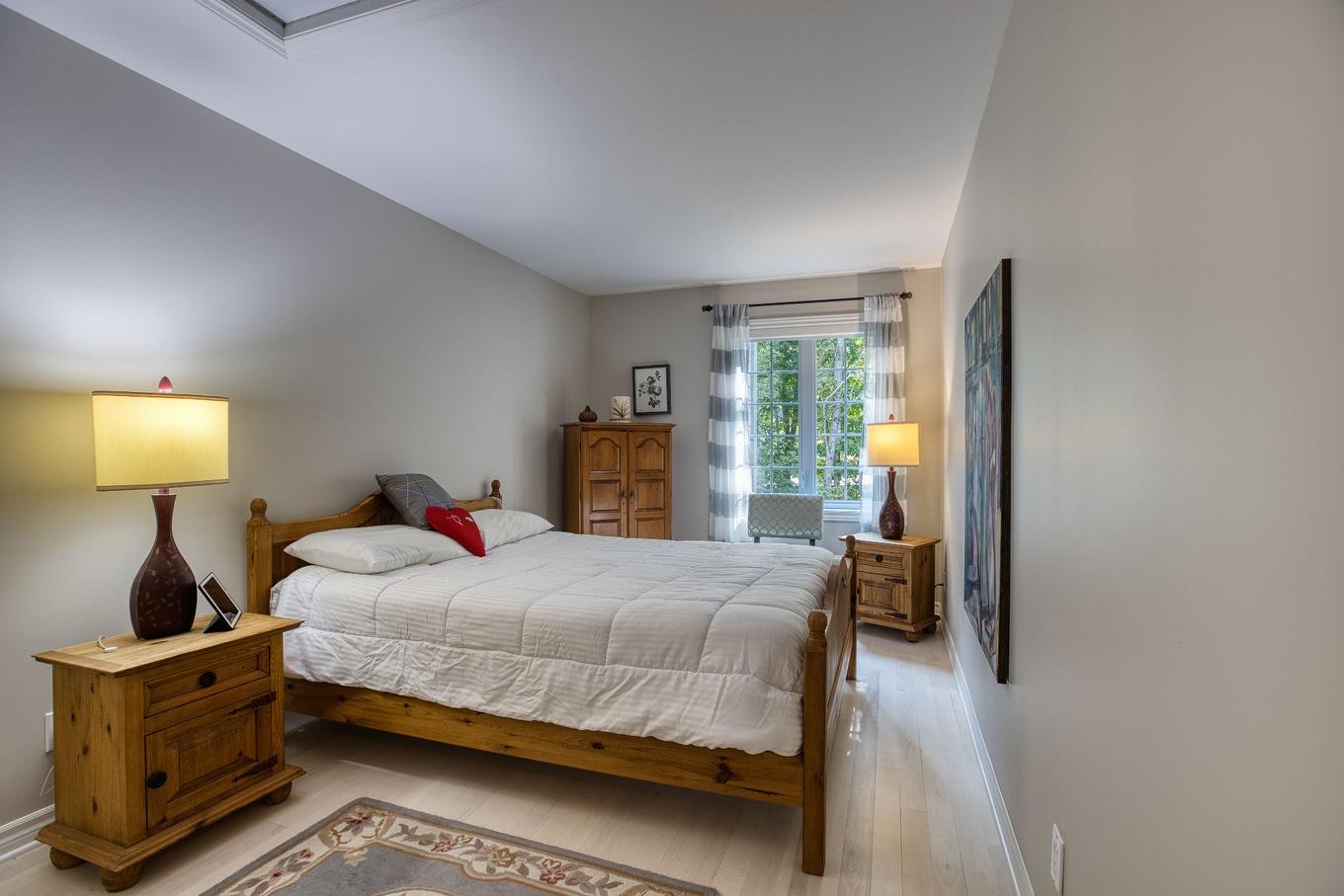 Bedroom - 534 Rue Du Meunier, Sainte-Adèle, QC - Indoor Photo Showing Bedroom