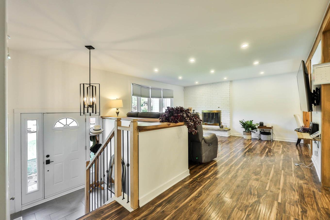 Salon - 657 Rue Sigouin, Gatineau (Gatineau), QC - Indoor Photo Showing Other Room