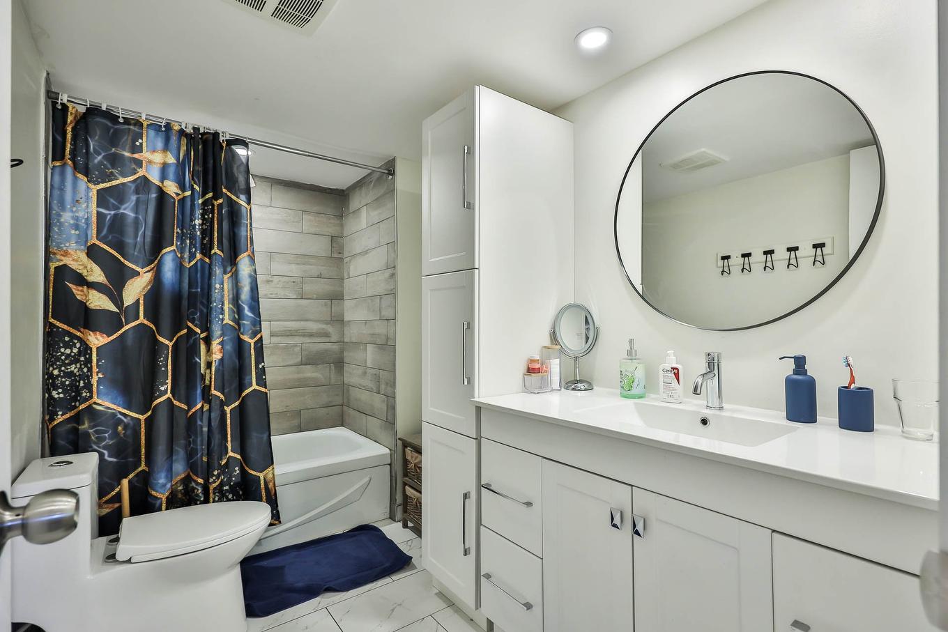 Intergénération - 657 Rue Sigouin, Gatineau (Gatineau), QC - Indoor Photo Showing Bathroom