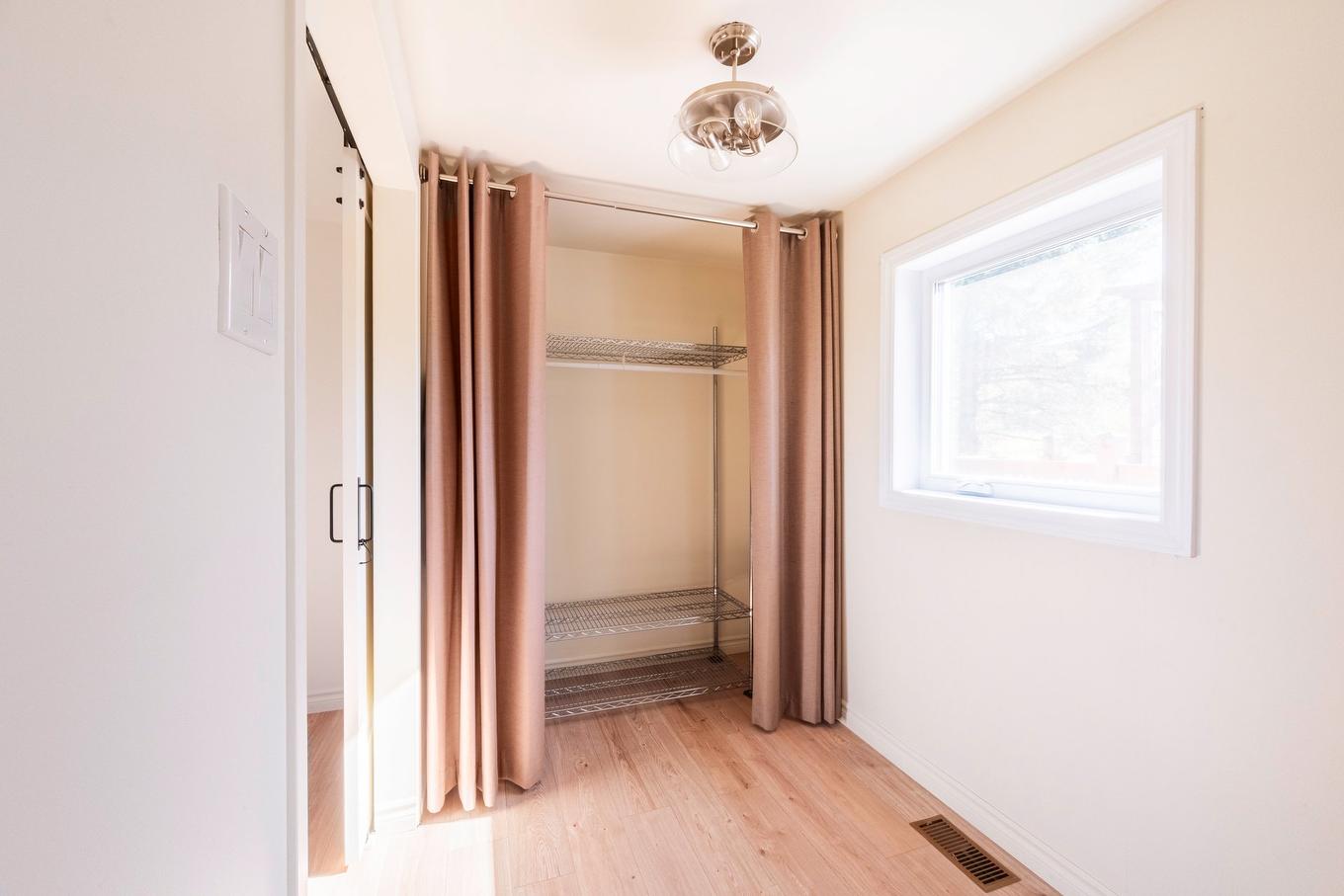 Den - 200 Rg Lafontaine, Sainte-Perpétue, QC - Indoor Photo Showing Other Room