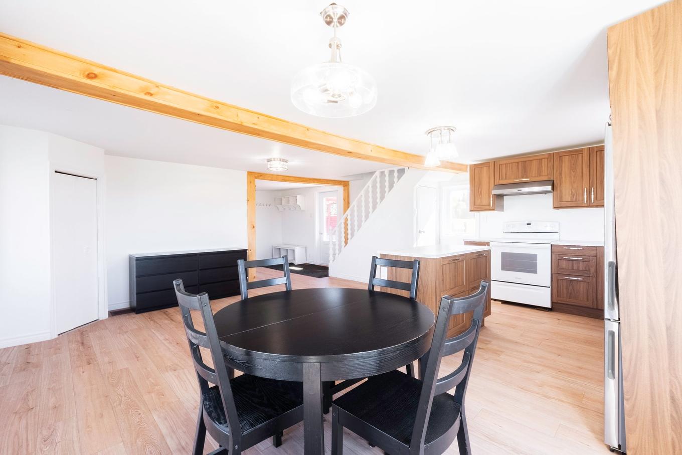 Kitchen - 200 Rg Lafontaine, Sainte-Perpétue, QC - Indoor Photo Showing Dining Room