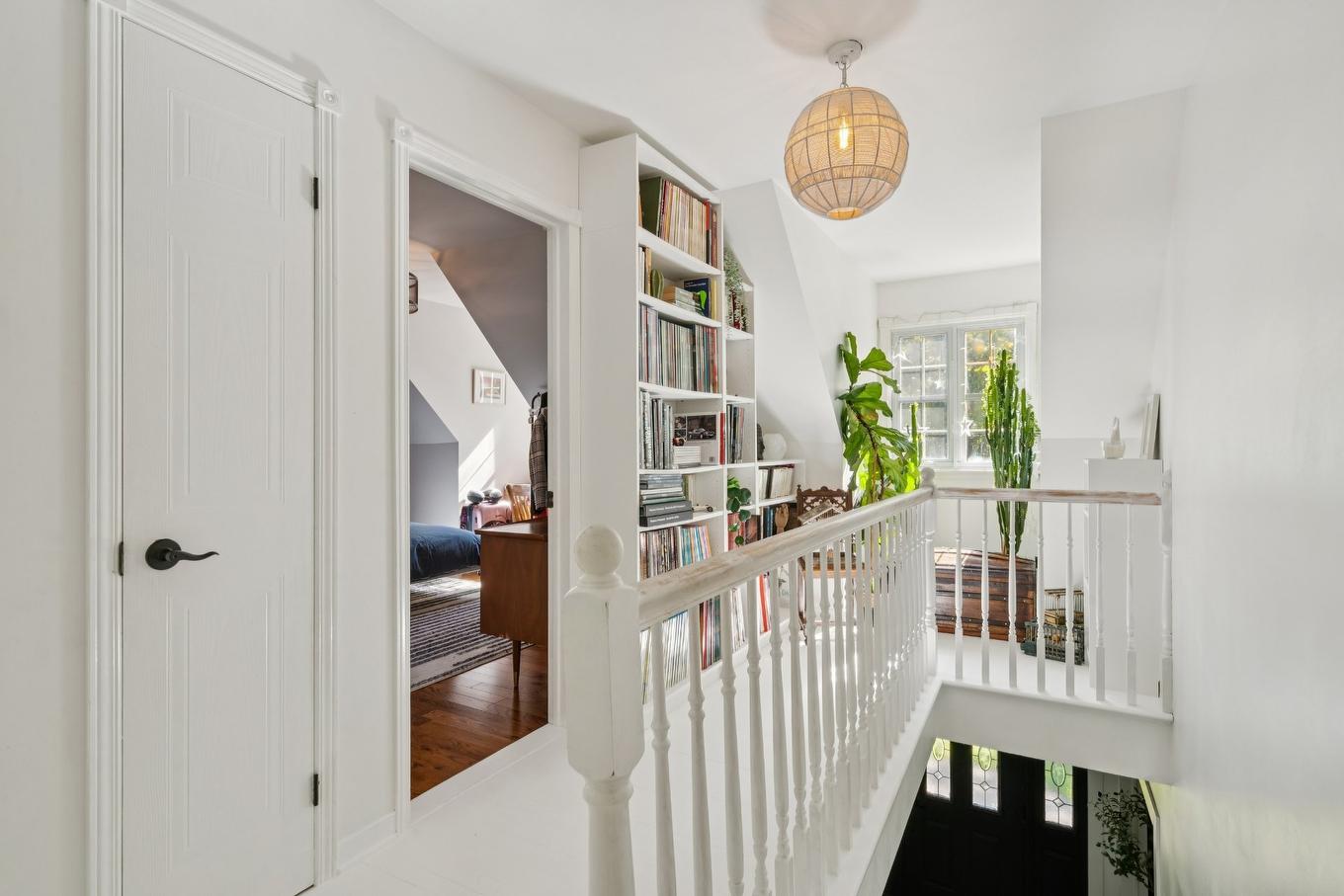 Den - 2634 Place Belmont, Saint-Lazare, QC - Indoor Photo Showing Other Room