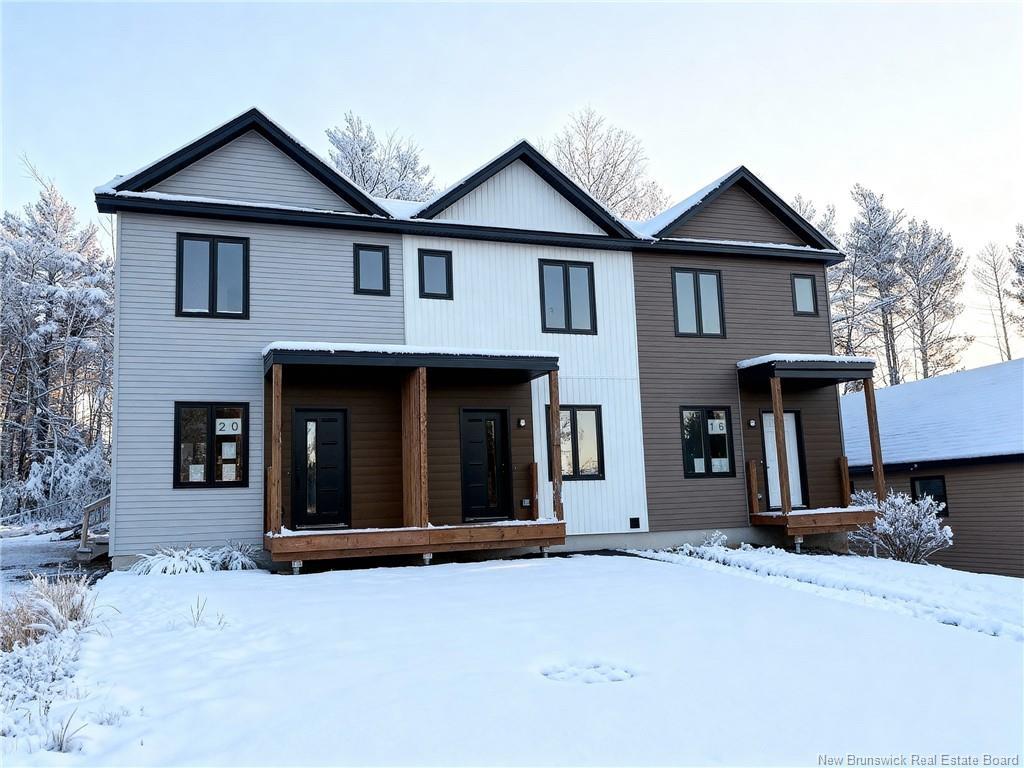 16 Terry Fox Dr, Oromocto, NB