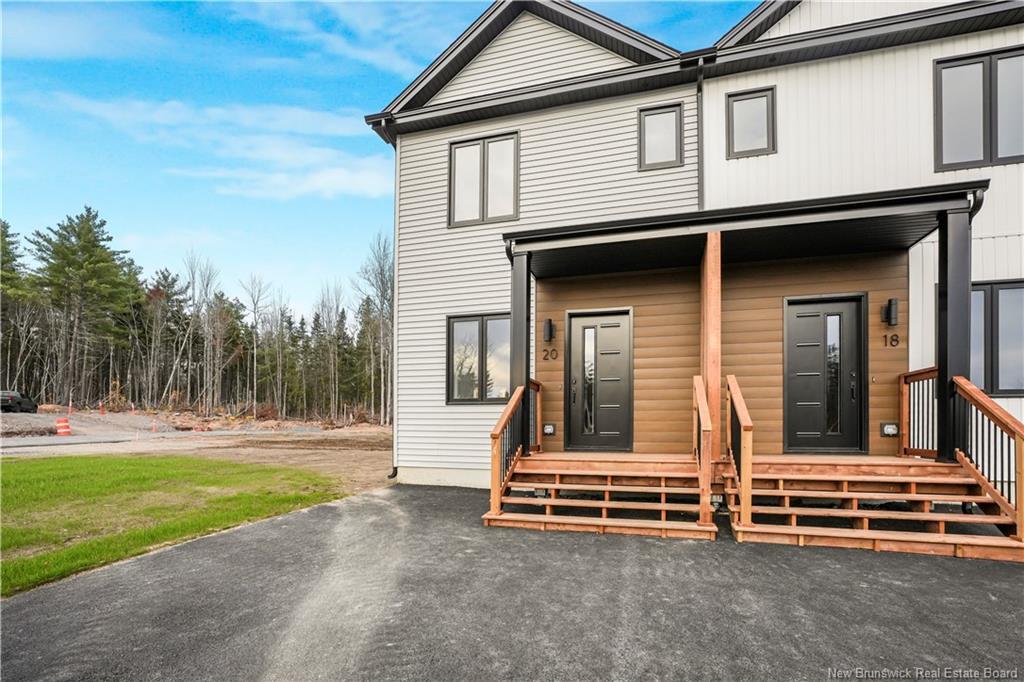 16 Terry Fox Dr, Oromocto, NB