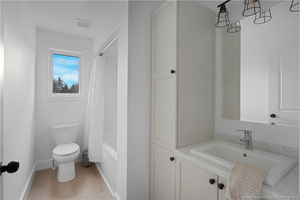 20 Terry Fox Dr, Oromocto, NB