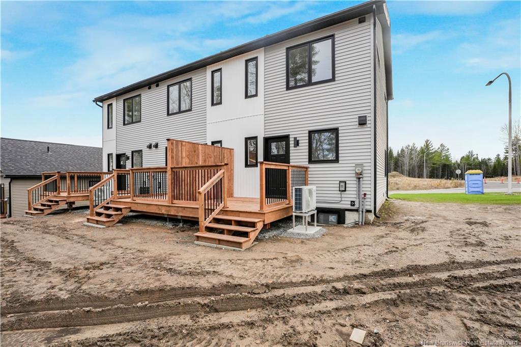 20 Terry Fox Dr, Oromocto, NB