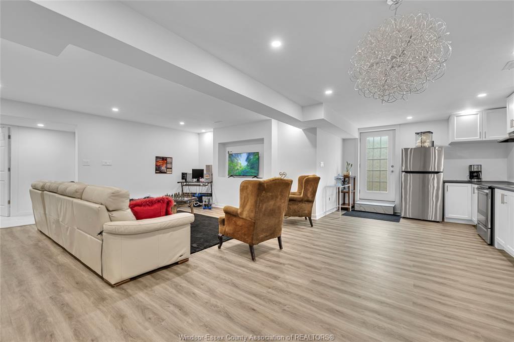 1835 Dominion Boulevard, Windsor, ON