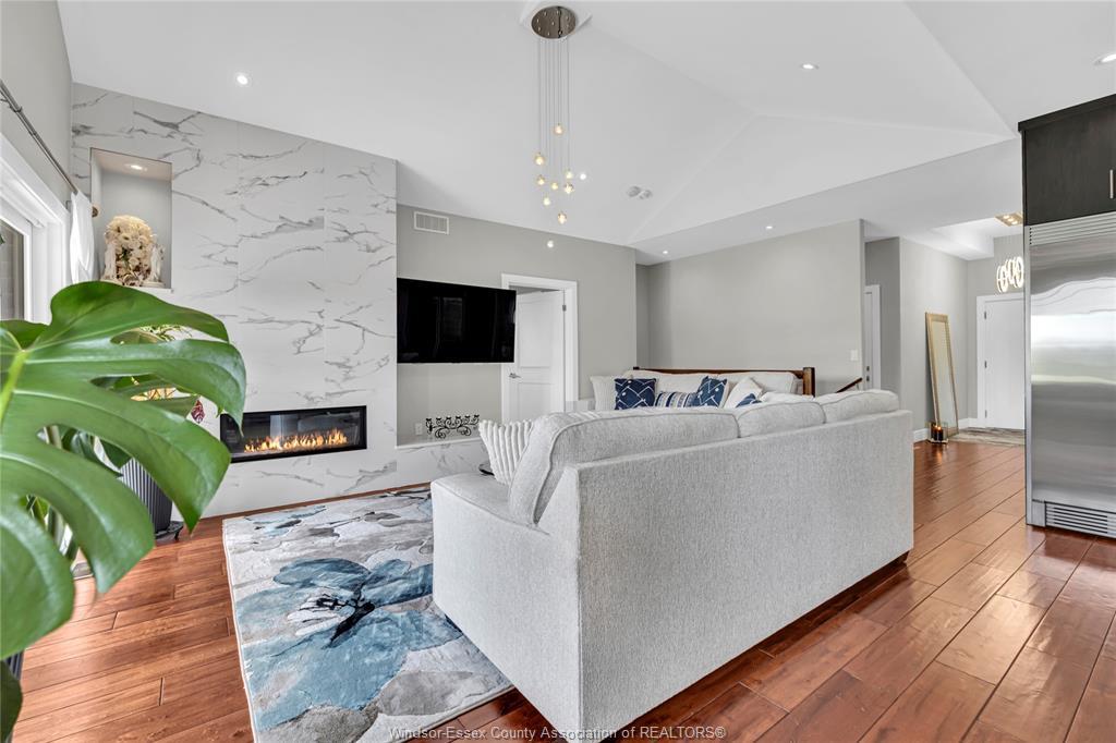 1835 Dominion Boulevard, Windsor, ON