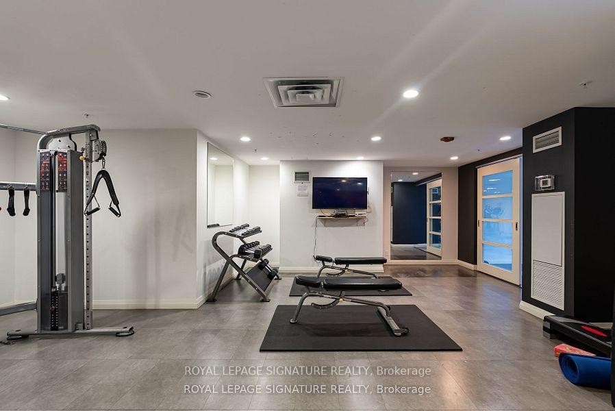 1012-15 James Finlay Way, Toronto, ON - Indoor Photo Showing Gym Room