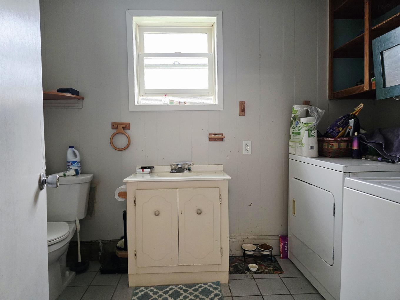 2096 Diamond Street, Westville, NS