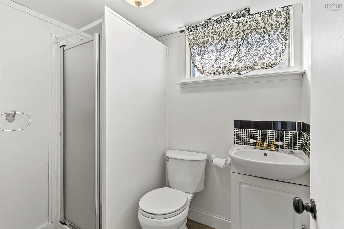 1059 Fall River Road, Fall River, NS