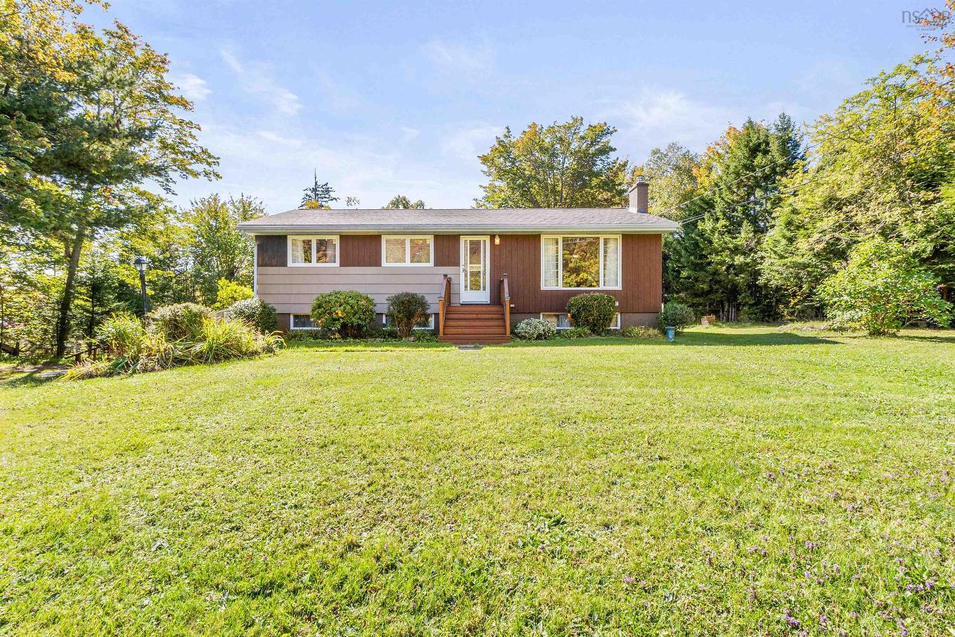 1059 Fall River Road, Fall River, NS