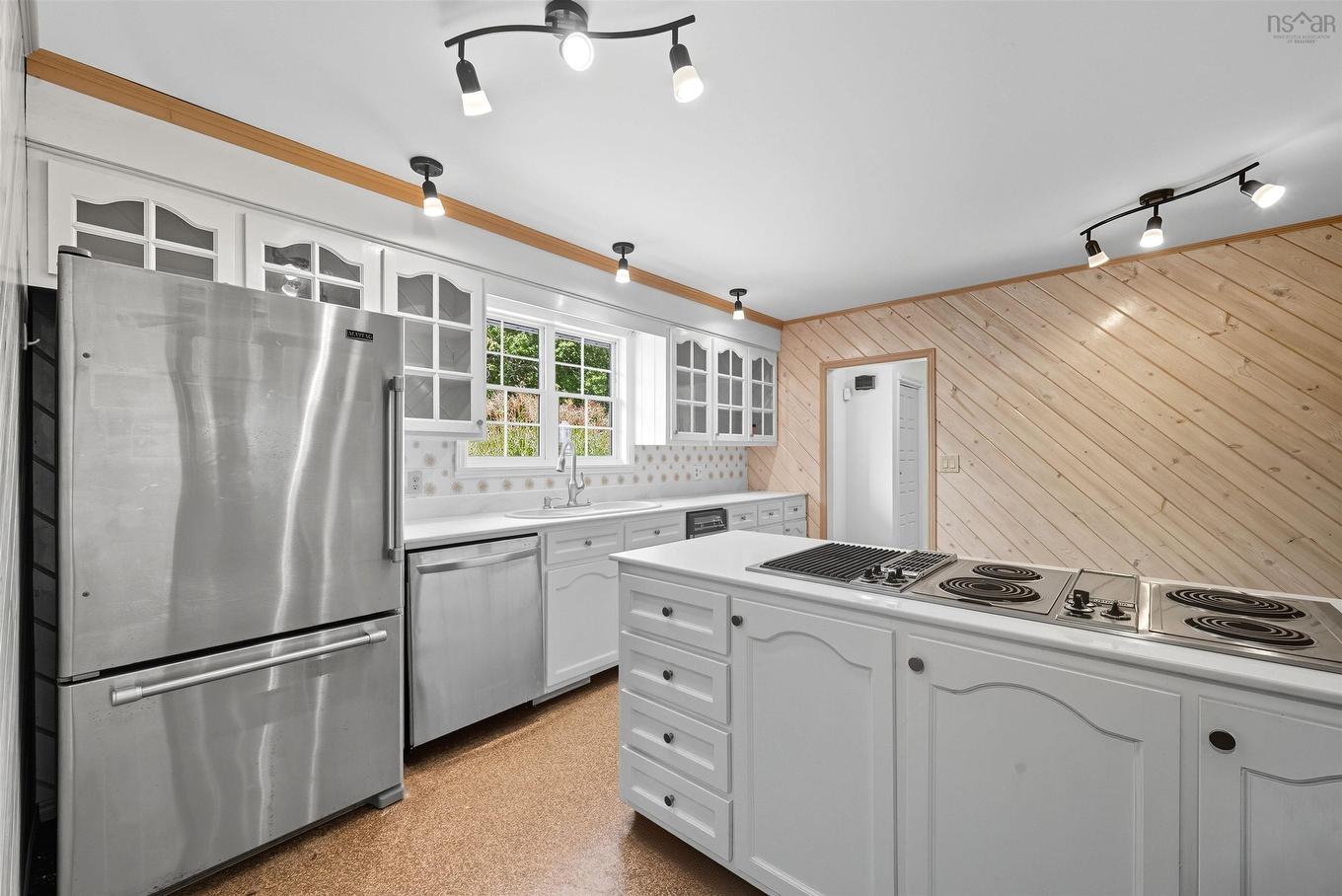 206 Lakeview Road, Lakeview, NS