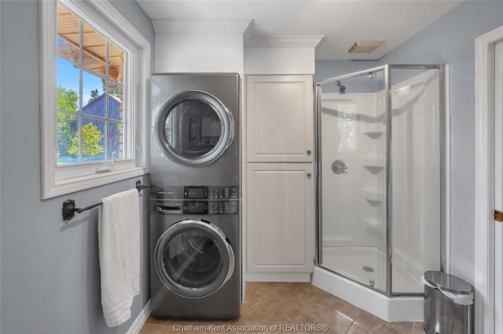 7598 Middle Line, Charing Cross, ON