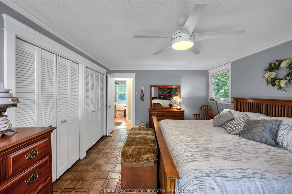 7598 Middle Line, Charing Cross, ON